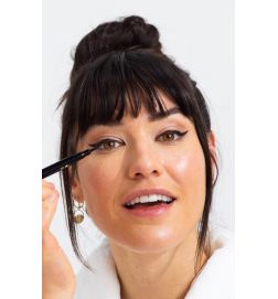 Crayon eye-liner avec serum NOUVEAUTE